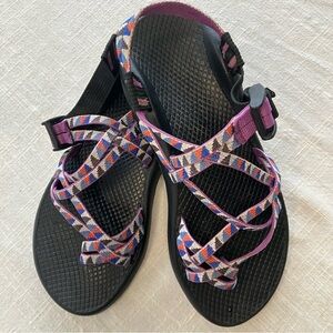 Chaco Women's comfort active Sandals with Purple Black adjustable Straps size 8